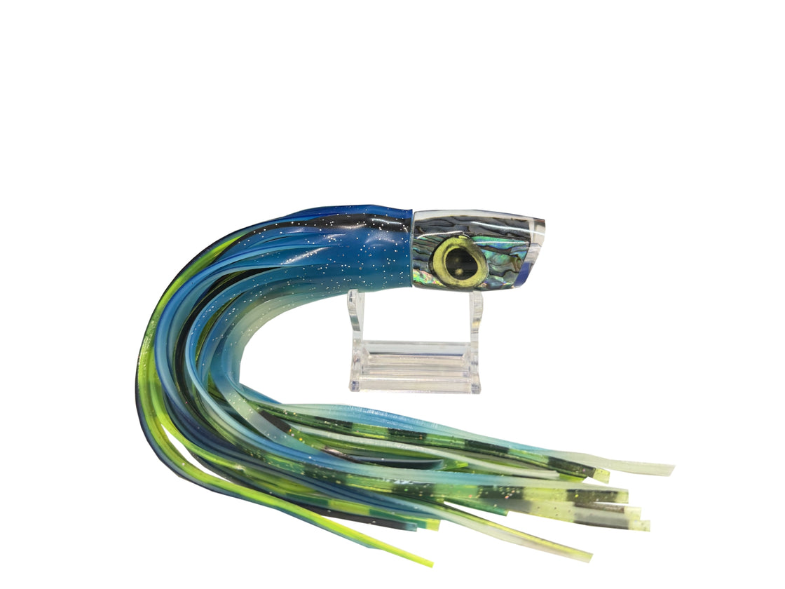 KM LURES GURU BLUE MAC LURE