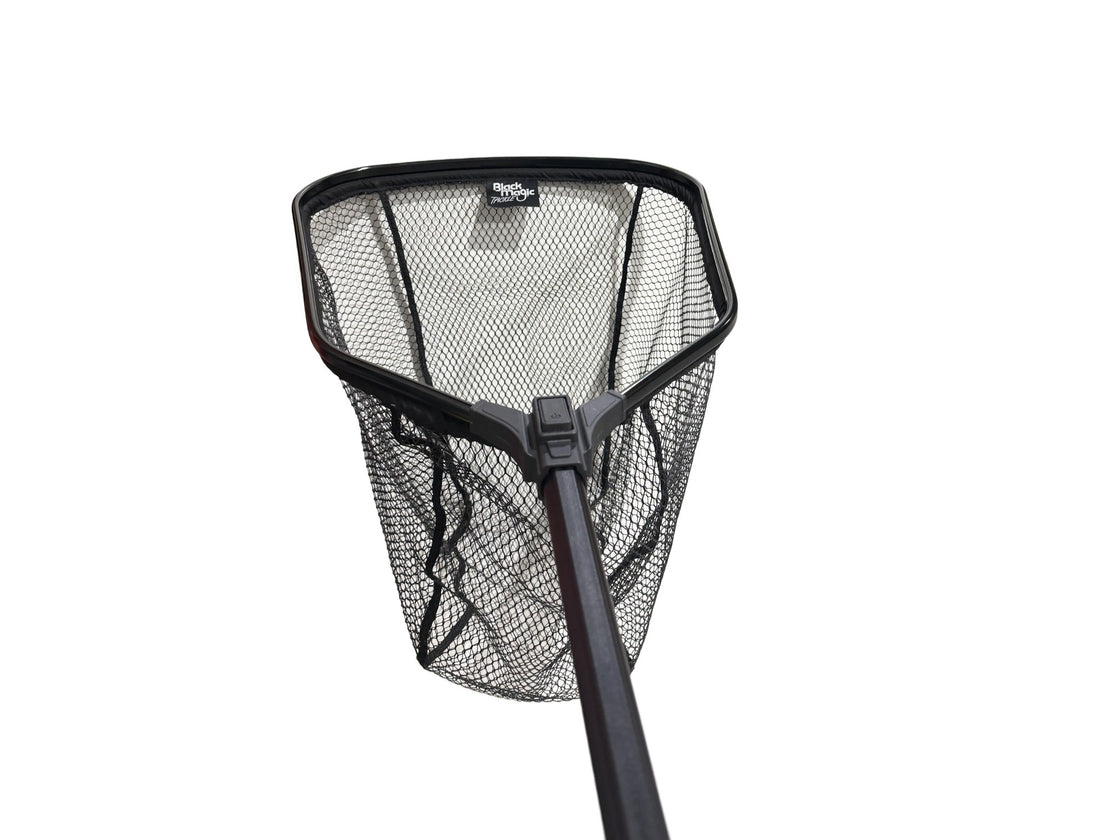 BLACK MAGIC RETRAC LANDING NET MEDIUM